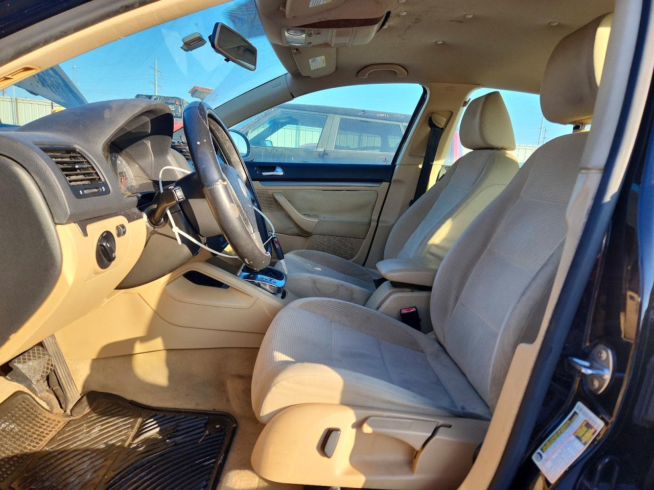 2009 VOLKSWAGEN JETTA S photo 7