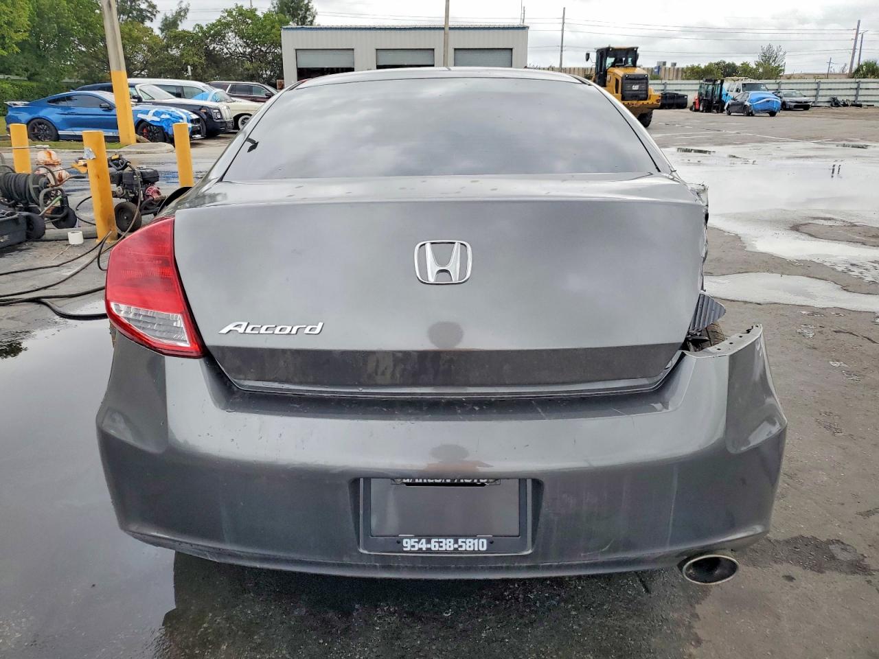 2012 HONDA ACCORD LX photo 6