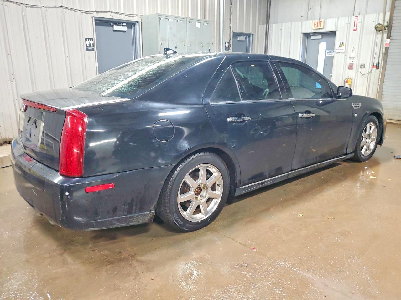 2011 CADILLAC STS LUXURY photo 3