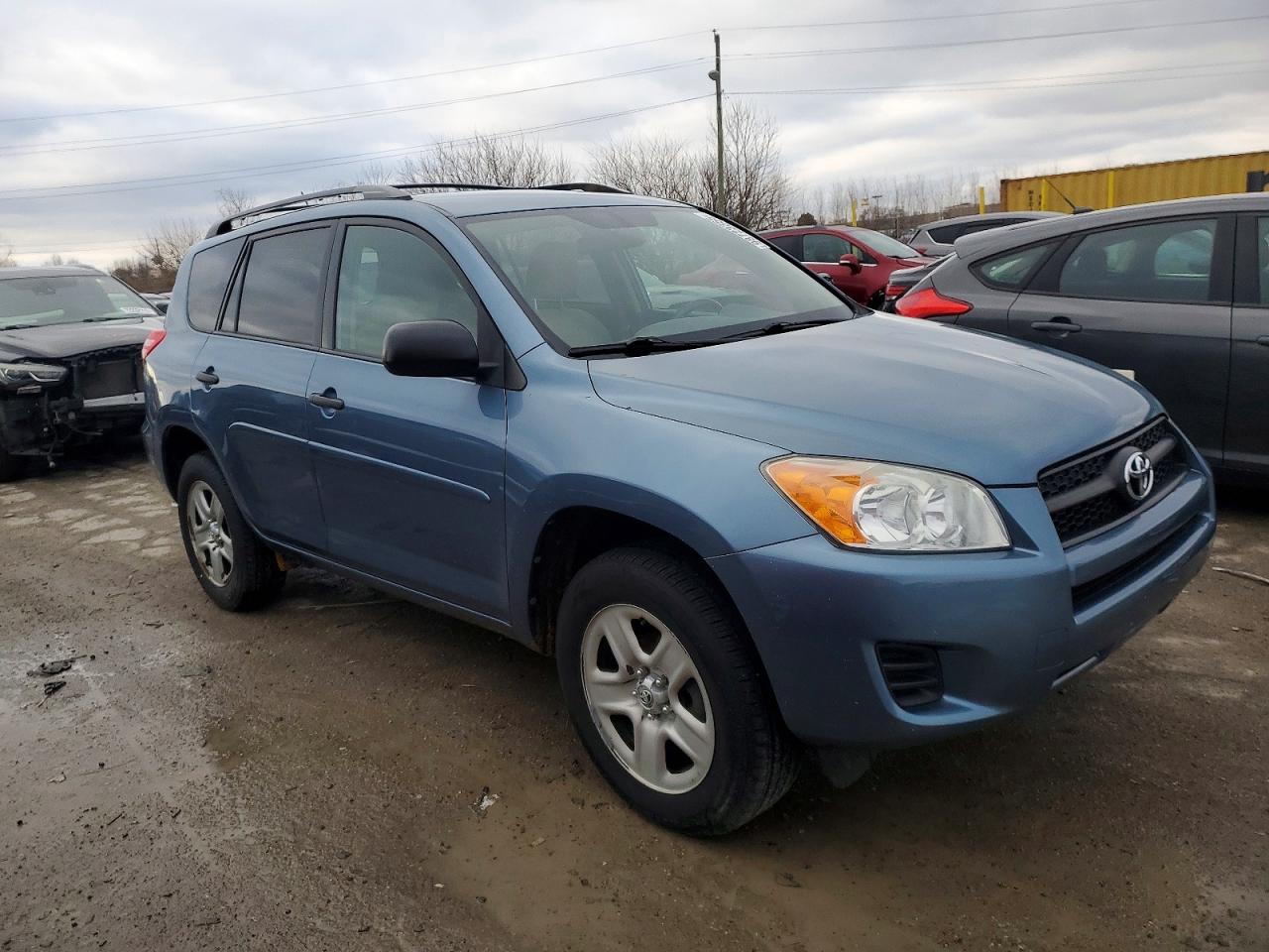 2011 TOYOTA RAV4 photo 4