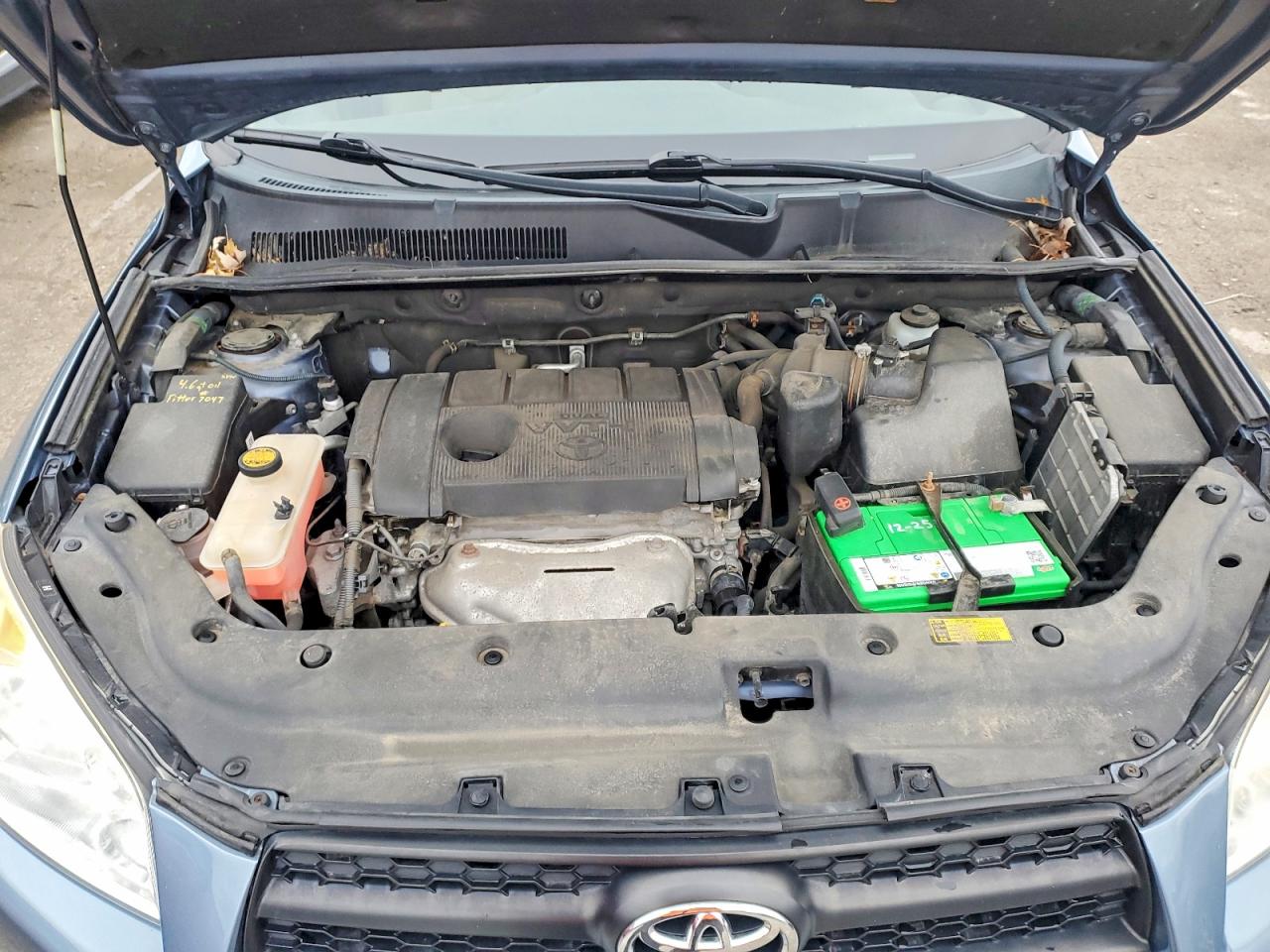 2011 TOYOTA RAV4 photo 12