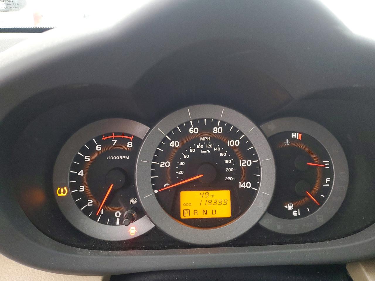 2011 TOYOTA RAV4 photo 9