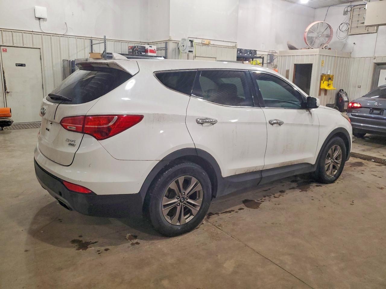 2016 HYUNDAI SANTA FE SPORT photo 3