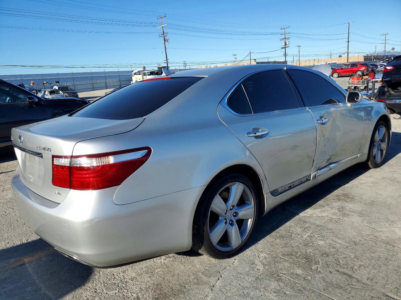 2009 LEXUS LS 460 photo 5