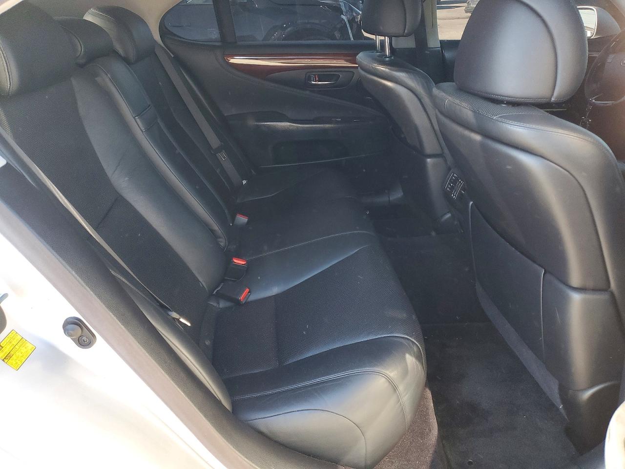 2009 LEXUS LS 460 photo 19