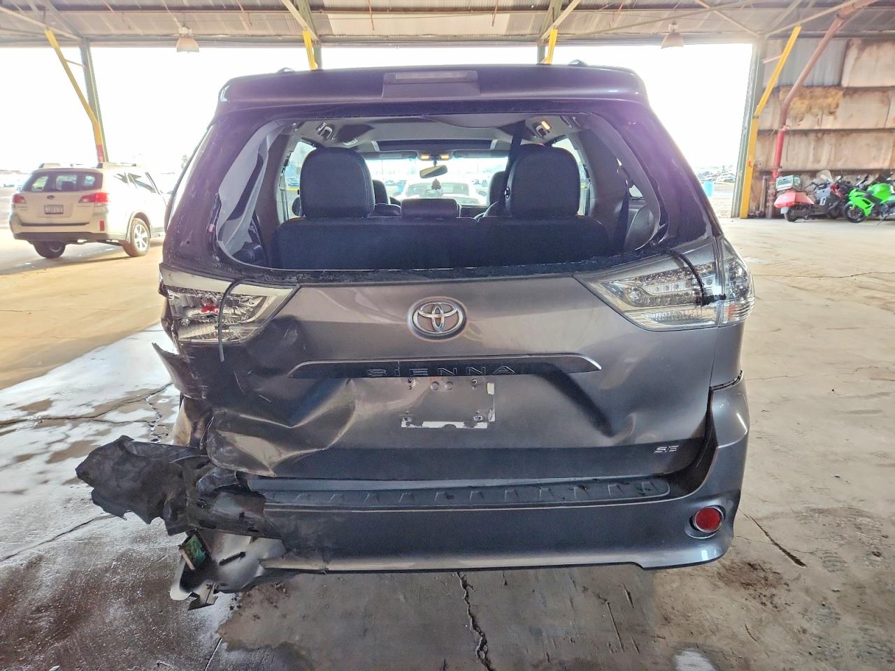 2015 TOYOTA SIENNA SPORT photo 6