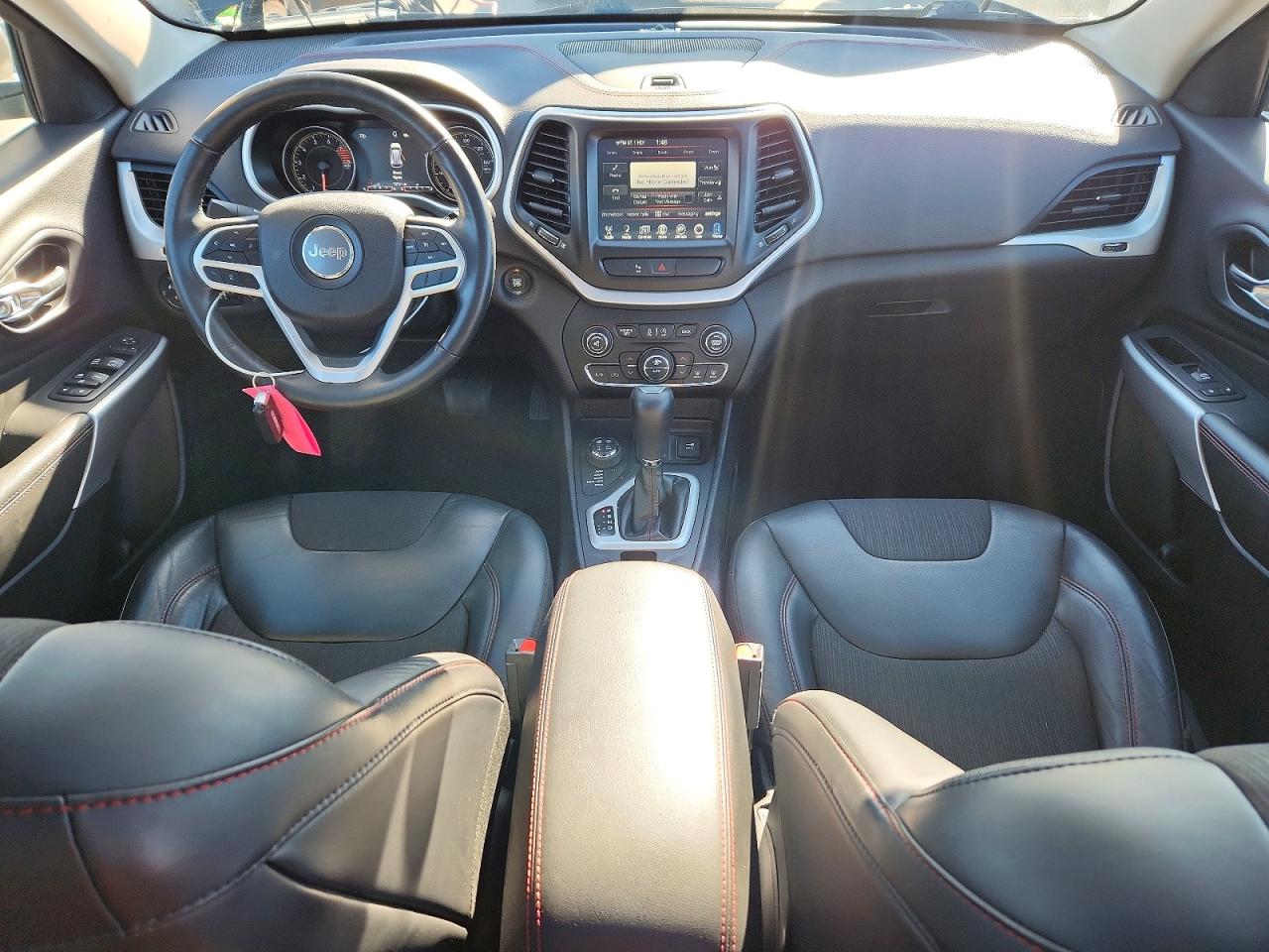 2018 JEEP CHEROKEE TRAILHAWK photo 8