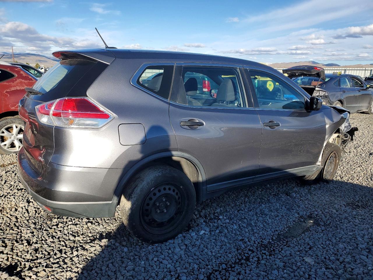 2016 NISSAN ROGUE S photo 3