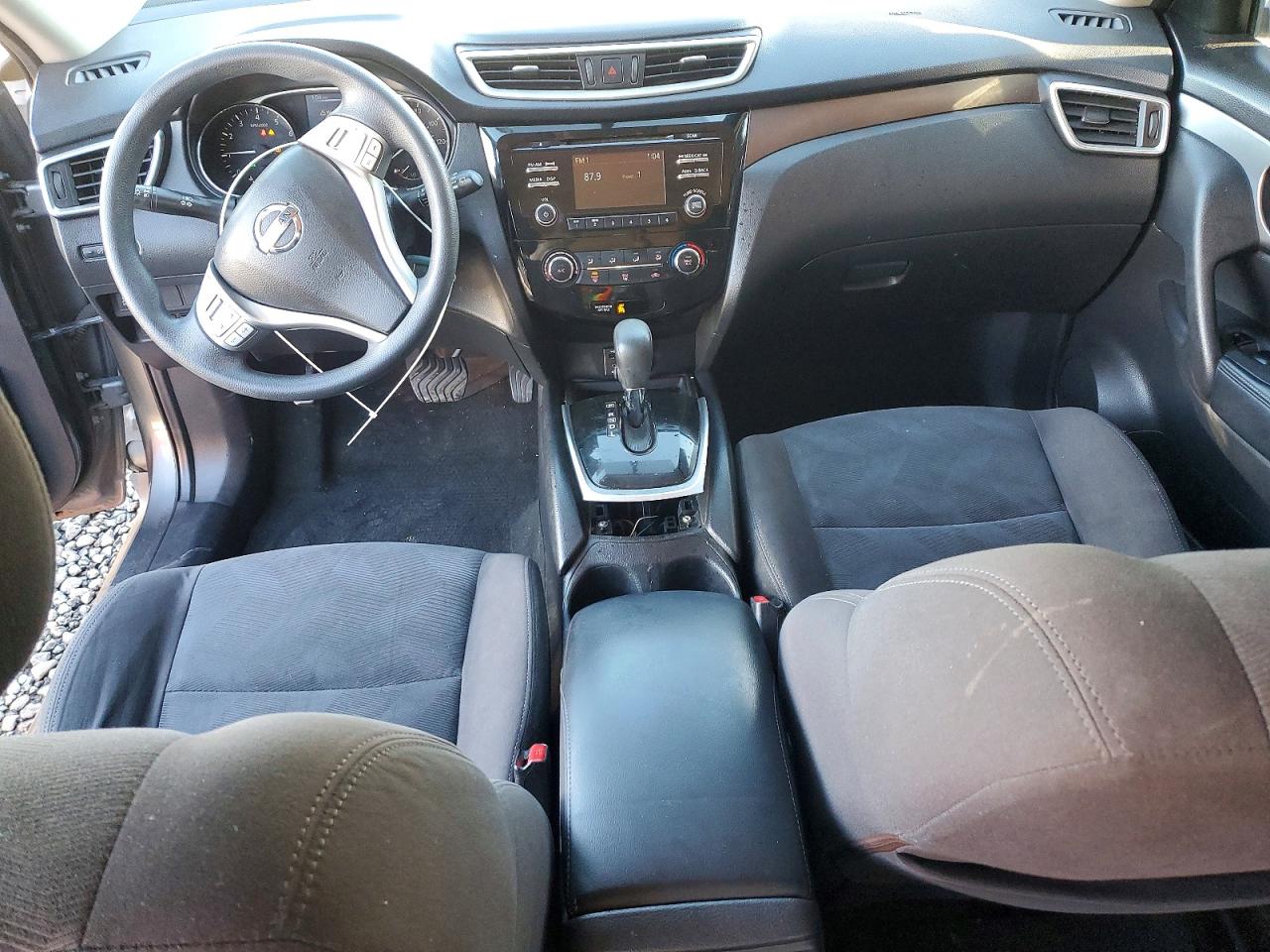 2016 NISSAN ROGUE S photo 8