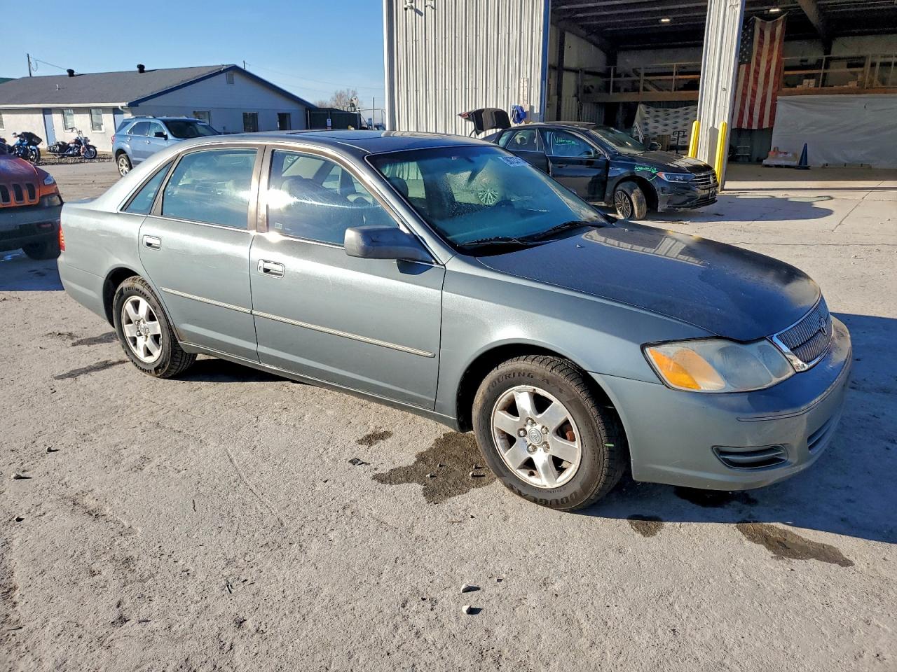 2000 TOYOTA AVALON XL photo 4