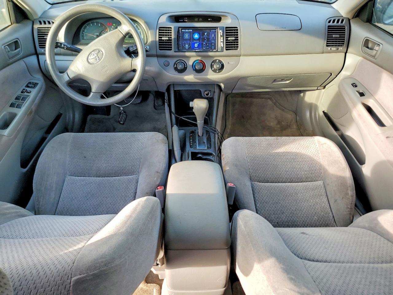 2003 TOYOTA CAMRY LE photo 8