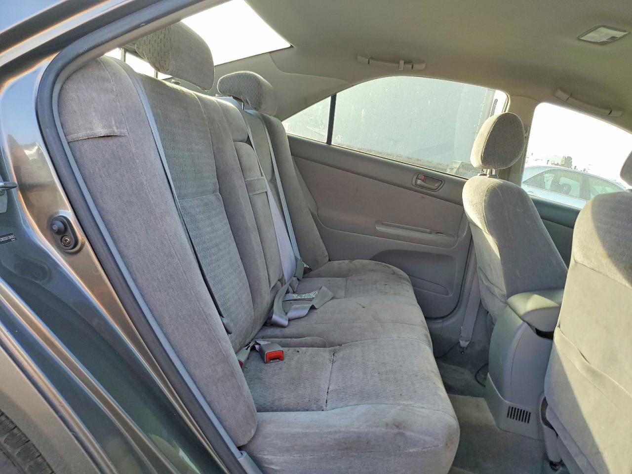 2003 TOYOTA CAMRY LE photo 10