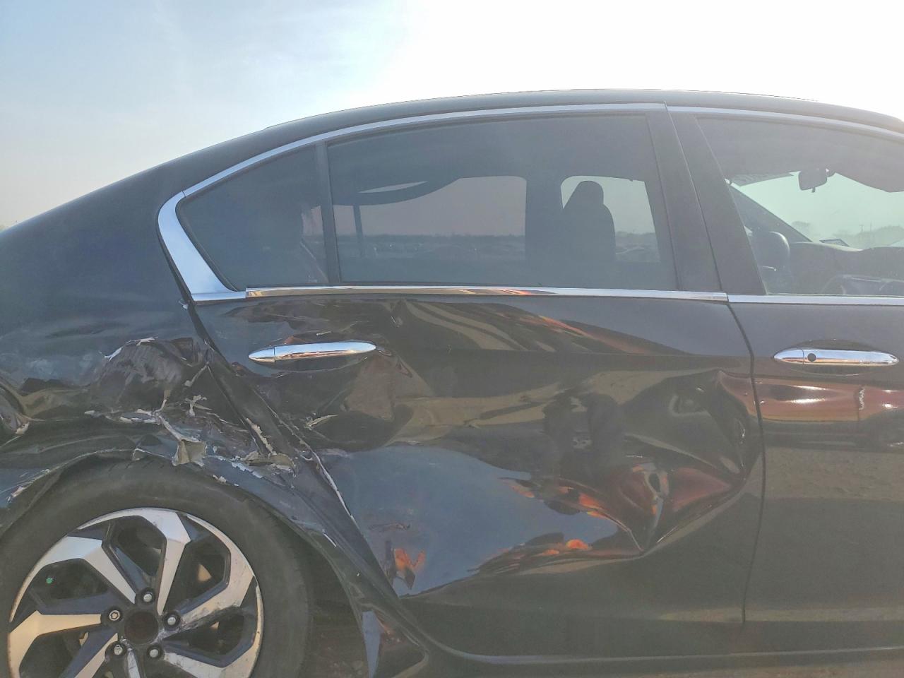 2017 HONDA ACCORD EX photo 10