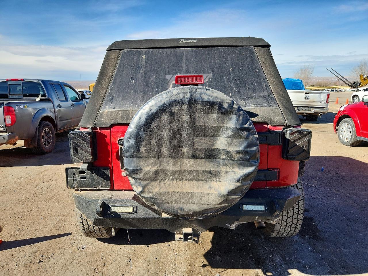 2010 JEEP WRANGLER UNLIMITED SAHARA photo 11