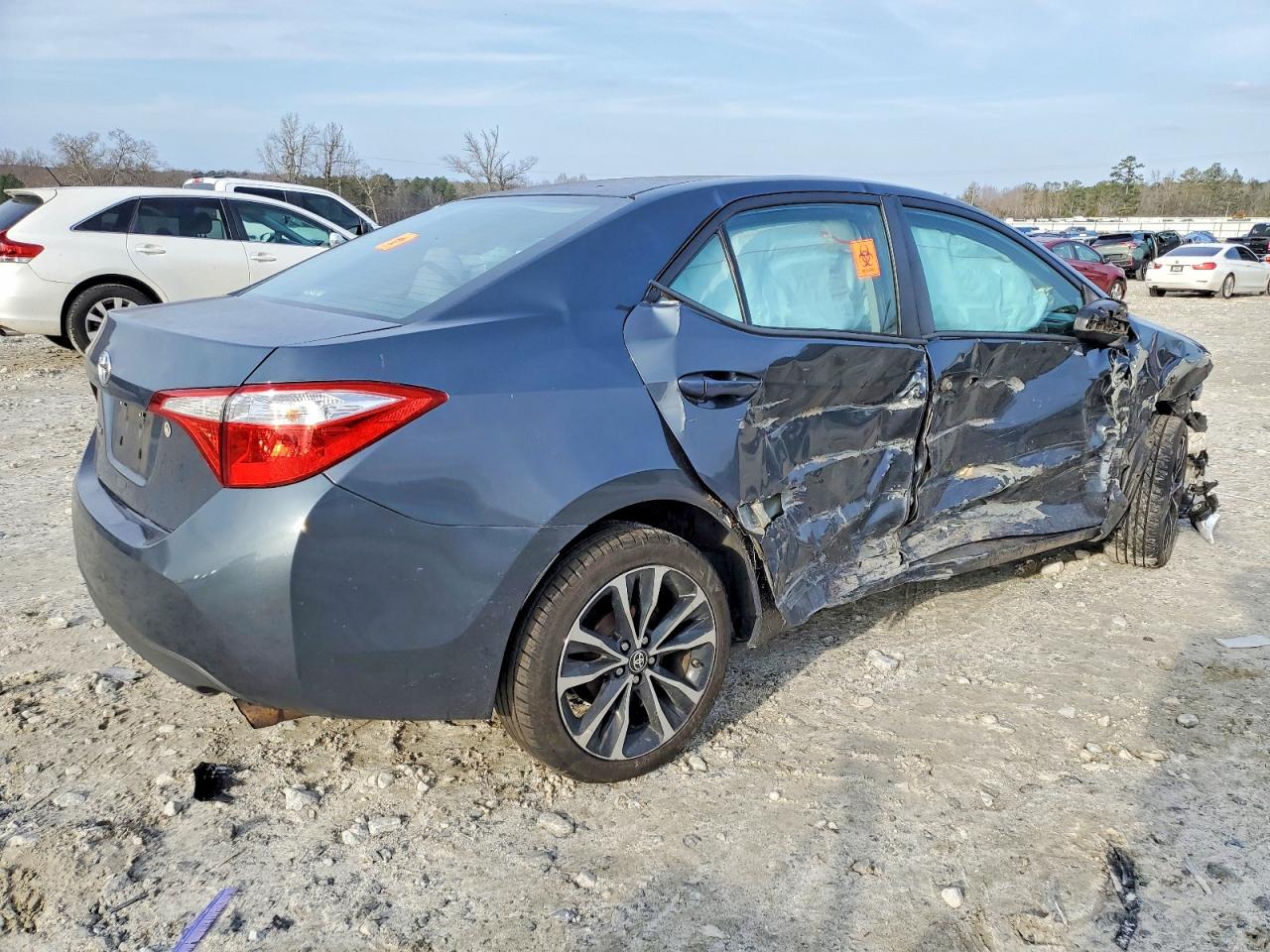 2014 TOYOTA COROLLA L photo 7