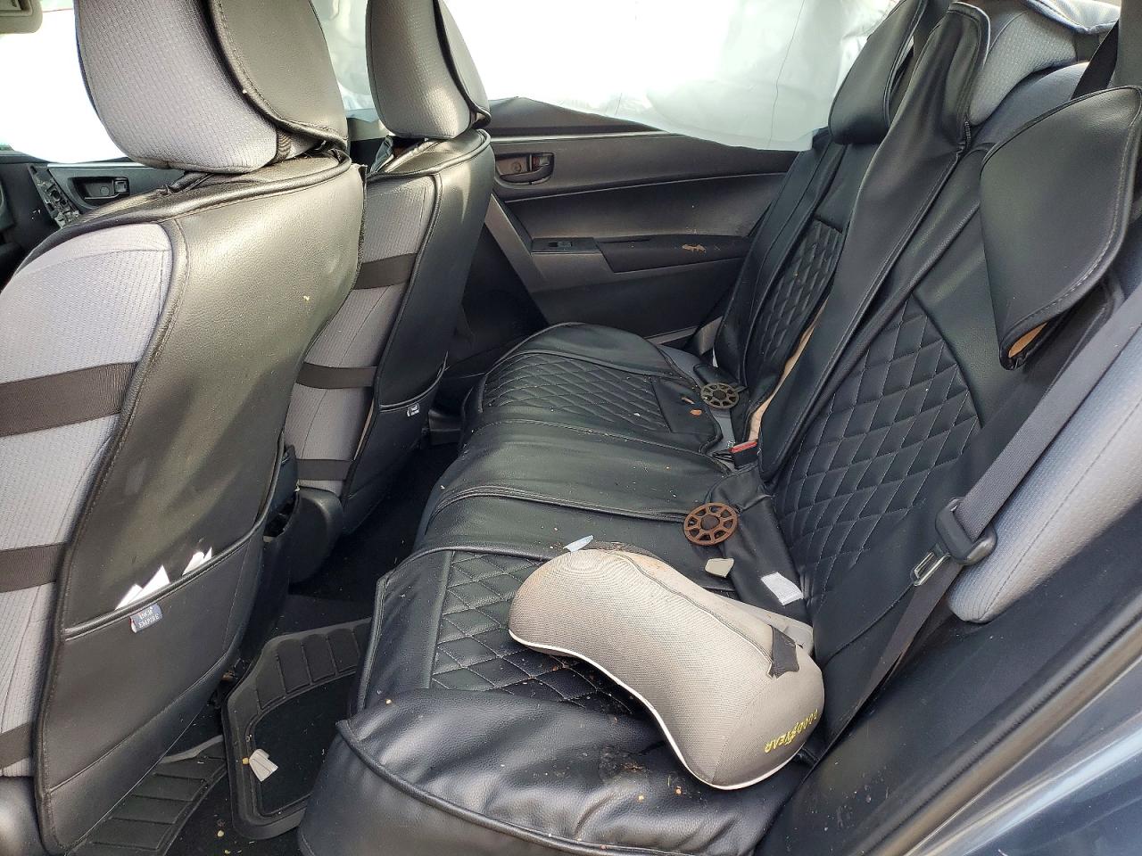 2014 TOYOTA COROLLA L photo 28