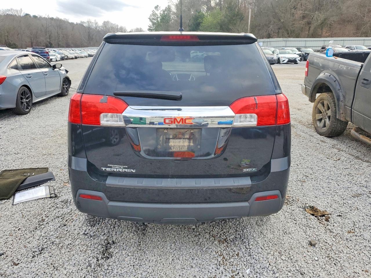 2012 GMC TERRAIN SLE photo 6