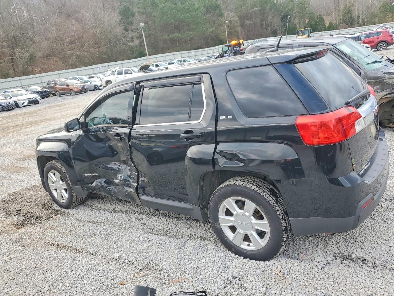 2012 GMC TERRAIN SLE photo 2