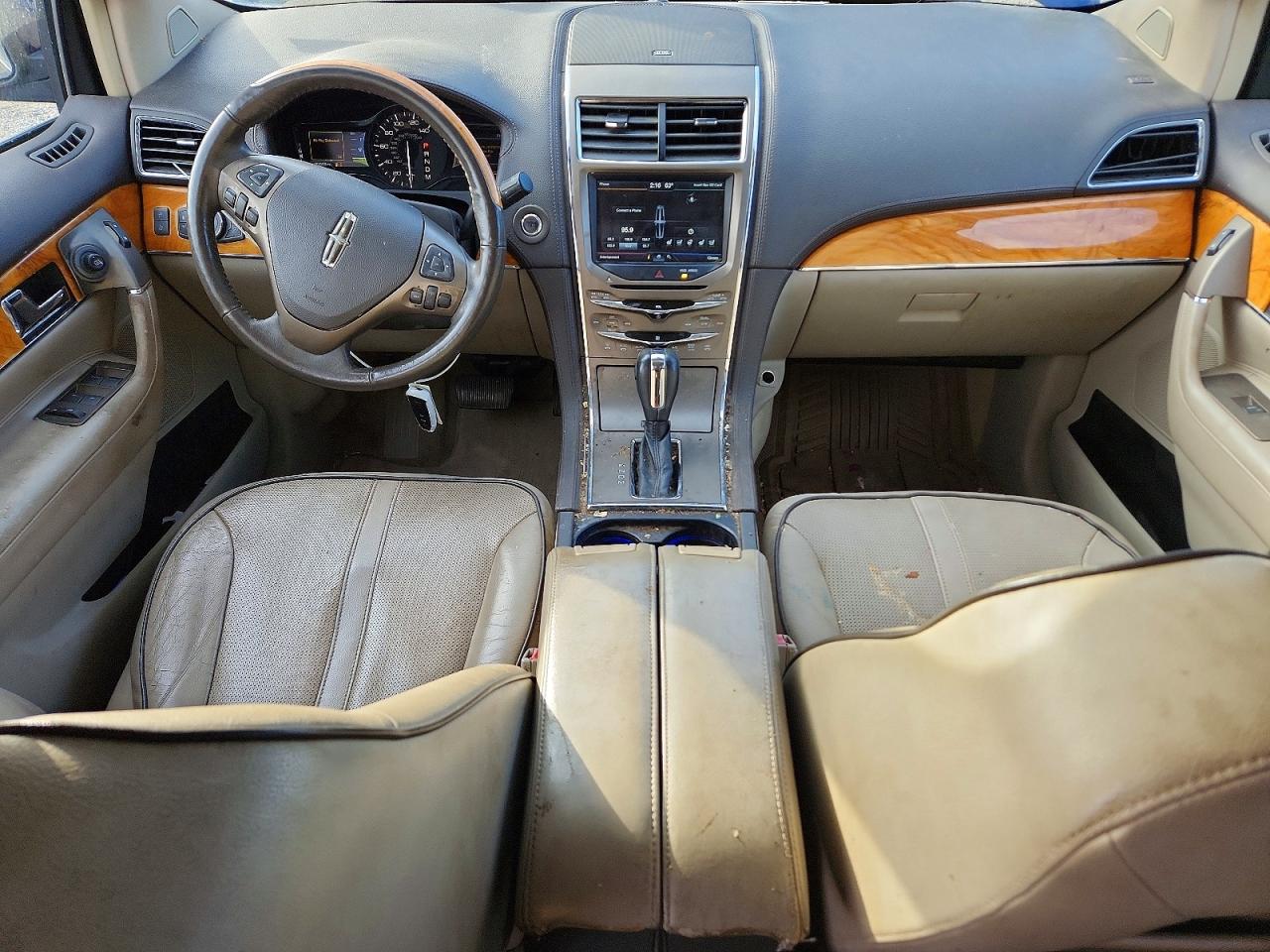 2011 LINCOLN MKX photo 8