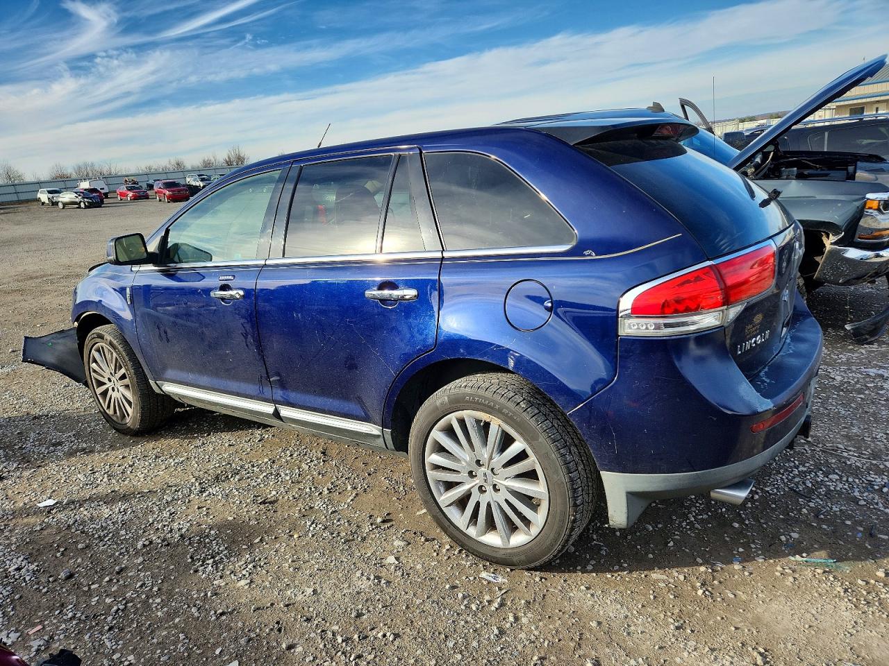 2011 LINCOLN MKX photo 2