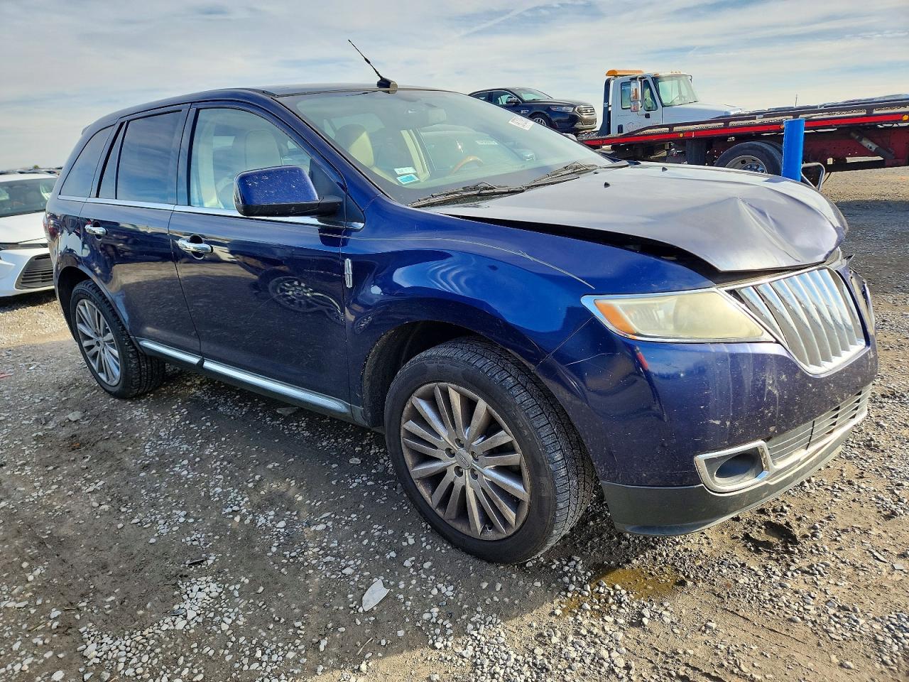 2011 LINCOLN MKX photo 4