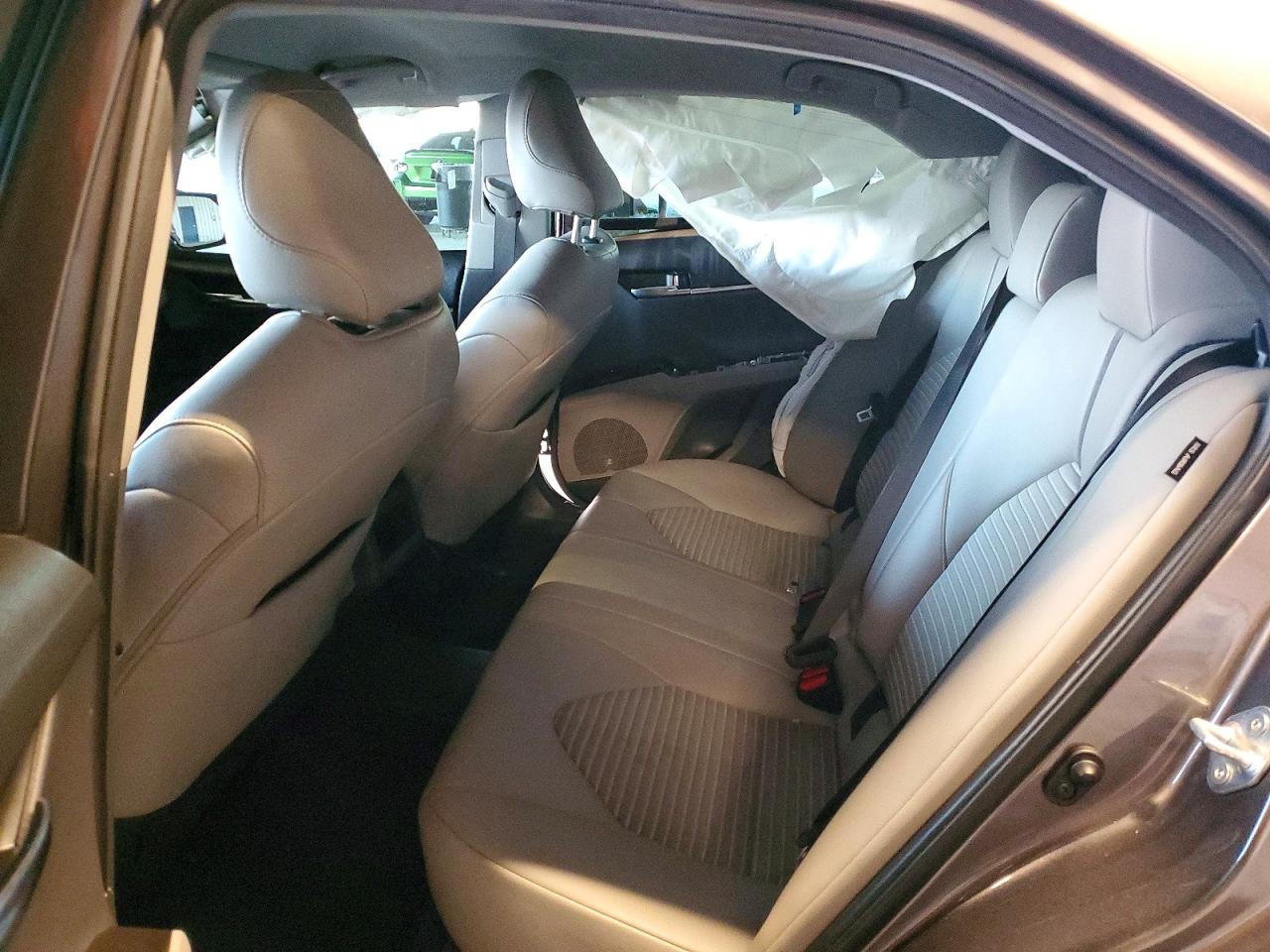 2022 TOYOTA CAMRY SE photo 10