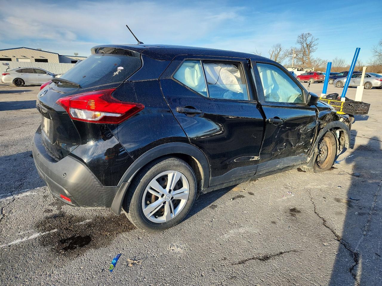 2020 NISSAN KICKS S photo 3