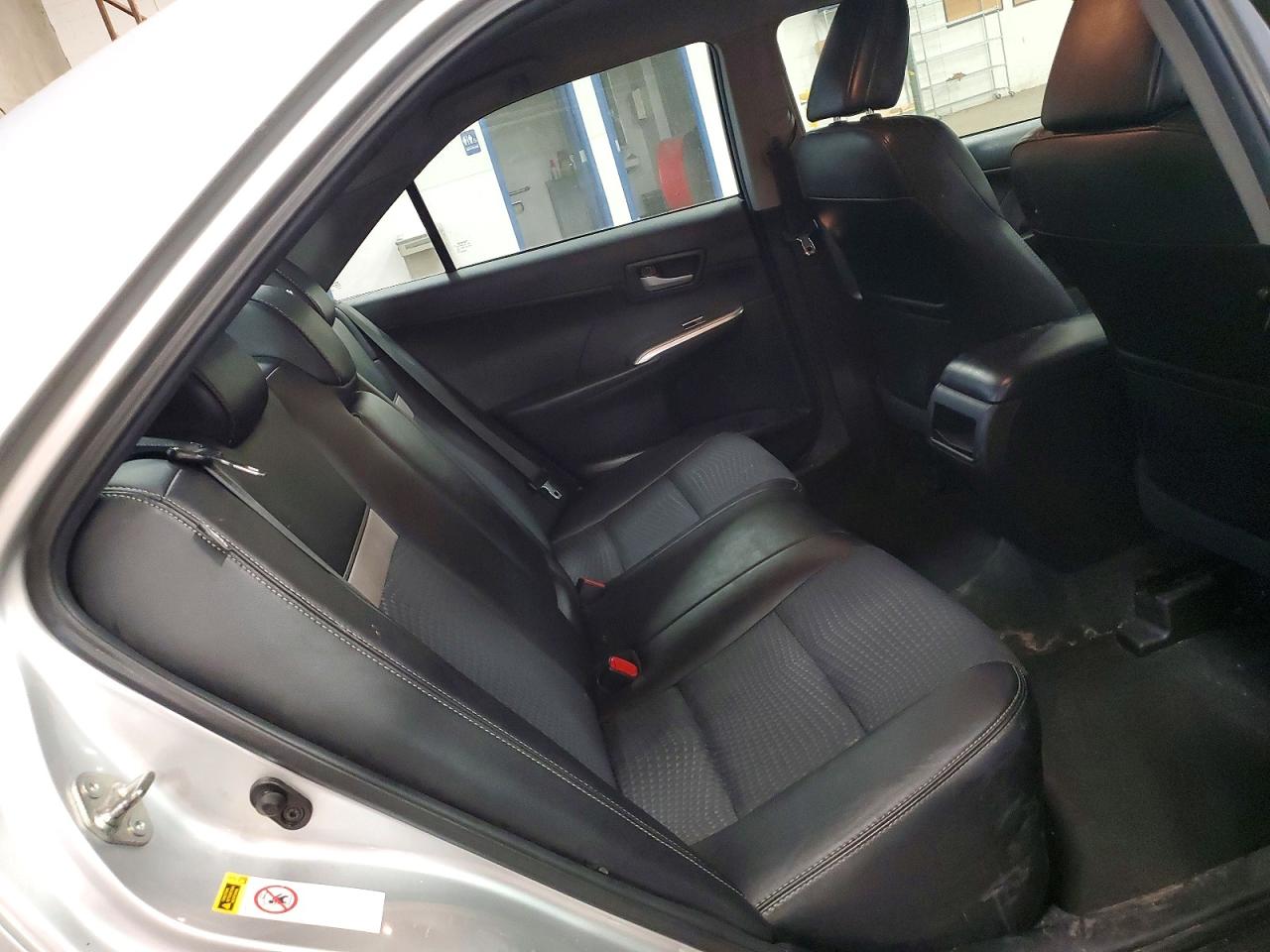 2014 TOYOTA CAMRY L photo 10
