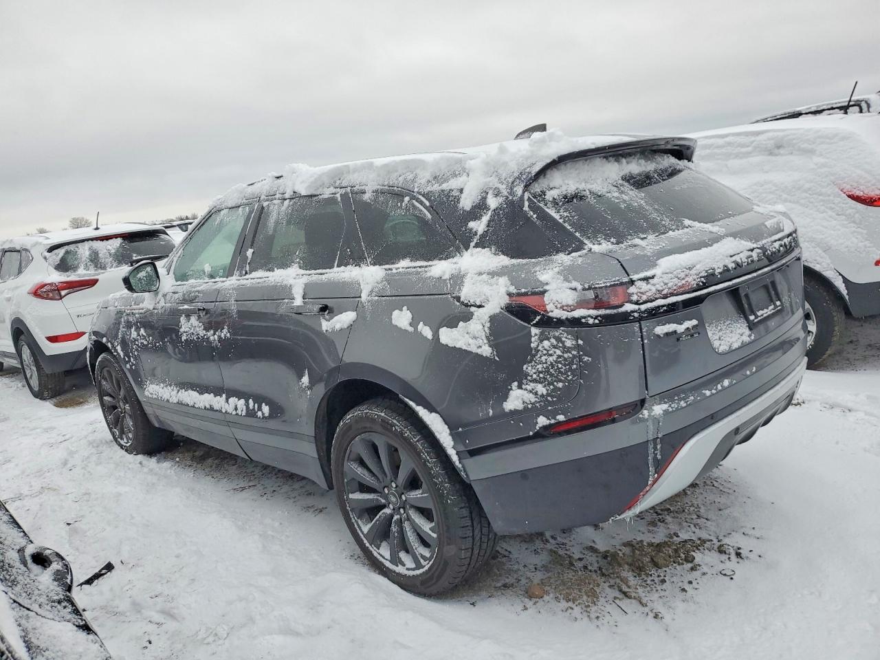 2018 LAND ROVER RANGE ROVER VELAR R-DYNAMIC SE photo 2