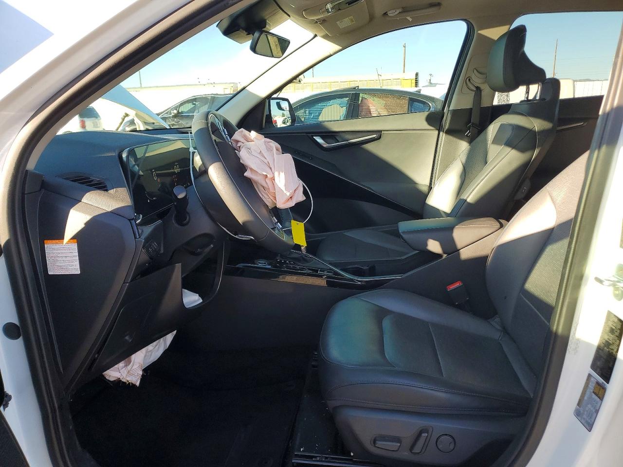 2023 KIA NIRO SX photo 7