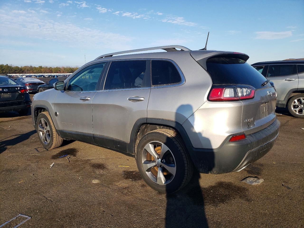 2019 JEEP CHEROKEE LIMITED photo 2
