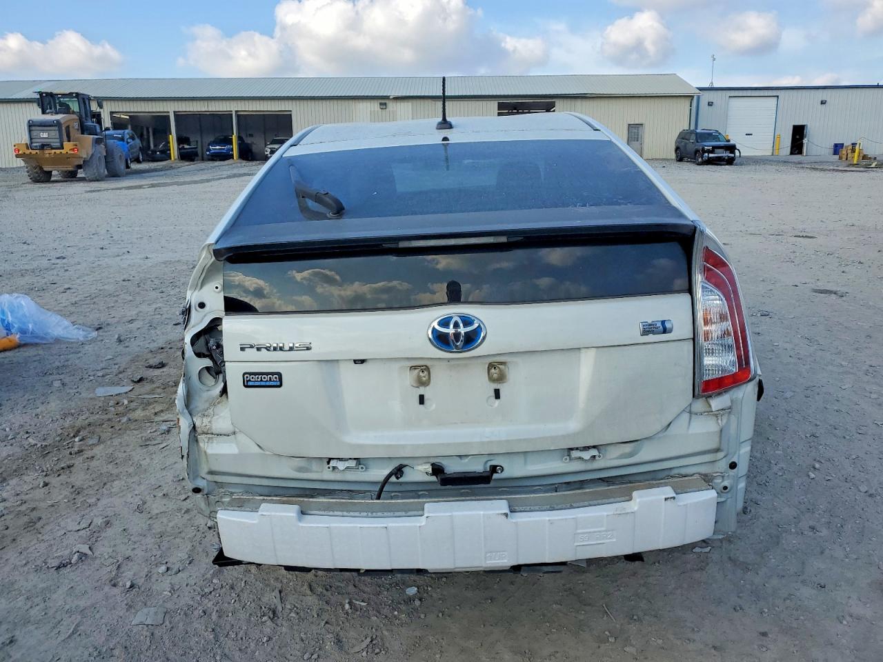 2013 TOYOTA PRIUS photo 6