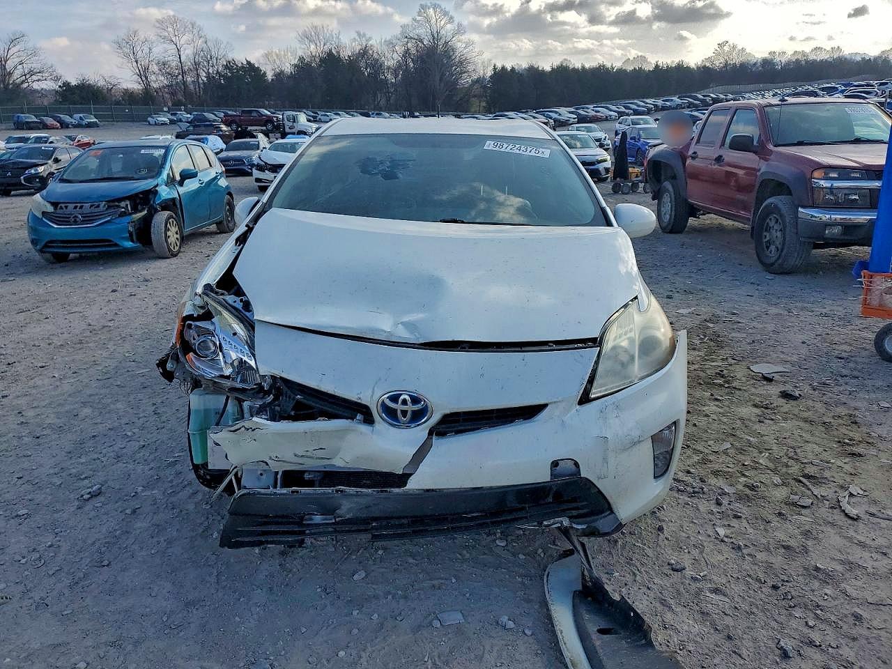 2013 TOYOTA PRIUS photo 5