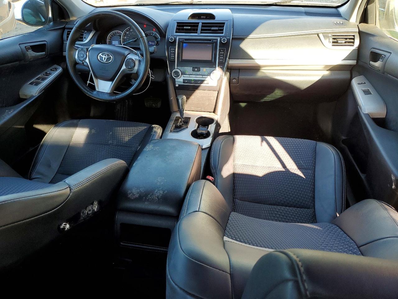 2012 TOYOTA CAMRY BASE photo 8