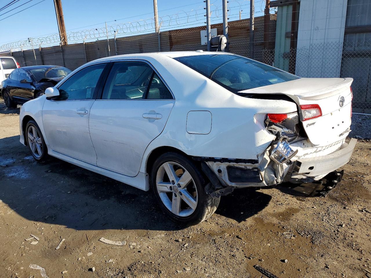2012 TOYOTA CAMRY BASE photo 2