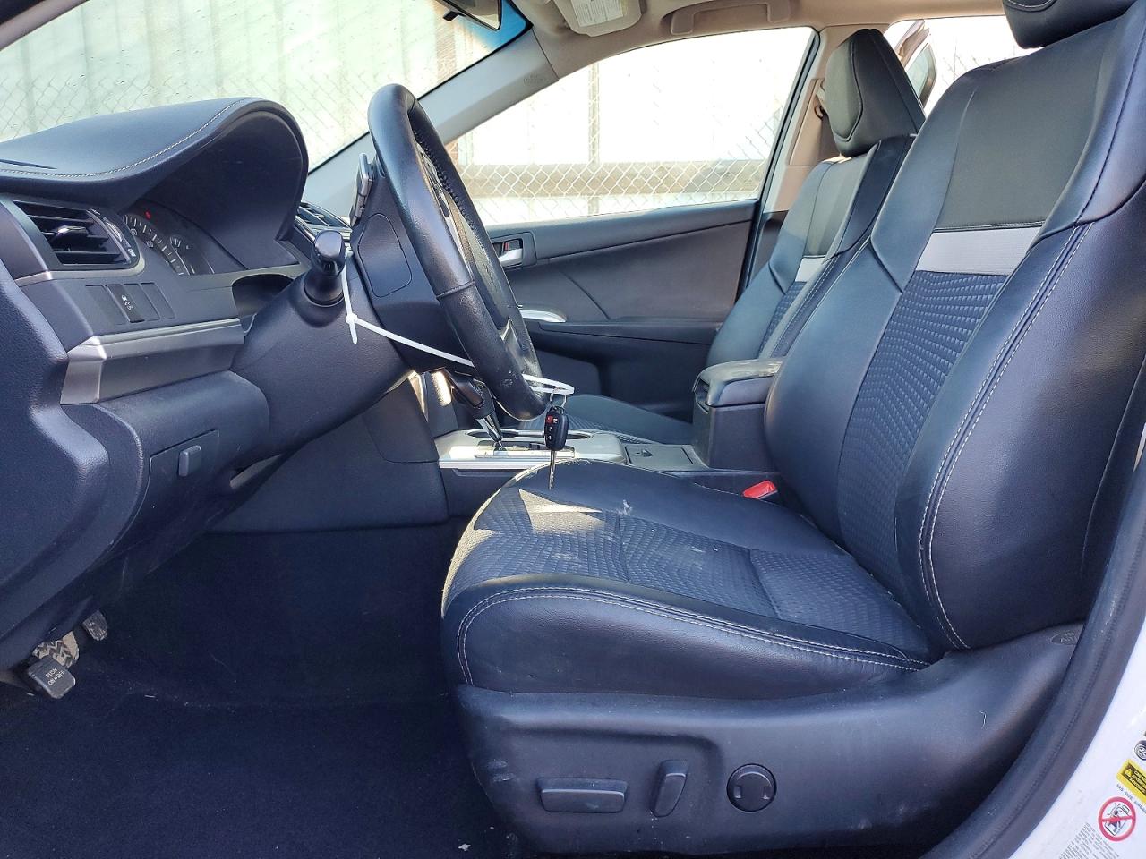2012 TOYOTA CAMRY BASE photo 7