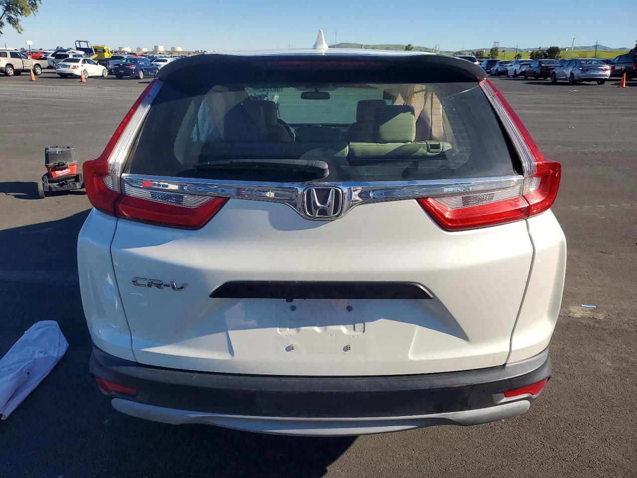 2018 HONDA CR-V LX photo 6