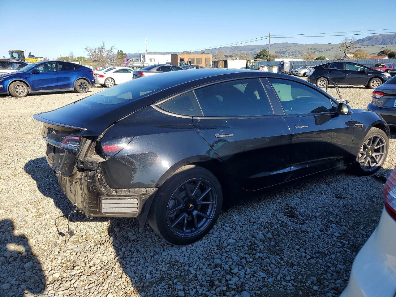 2022 TESLA MODEL 3 photo 3