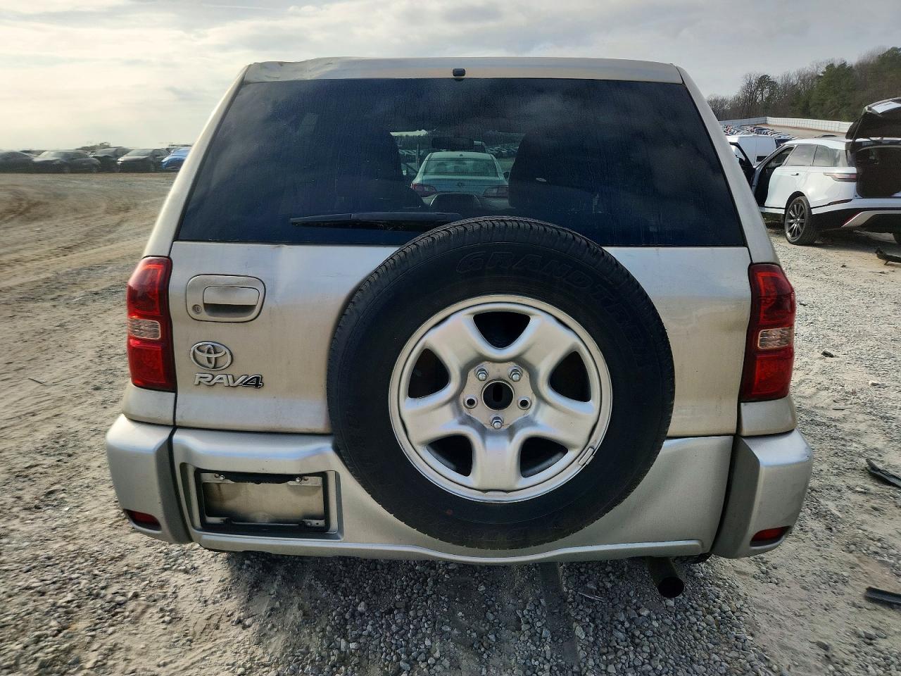 2005 TOYOTA RAV4 photo 11