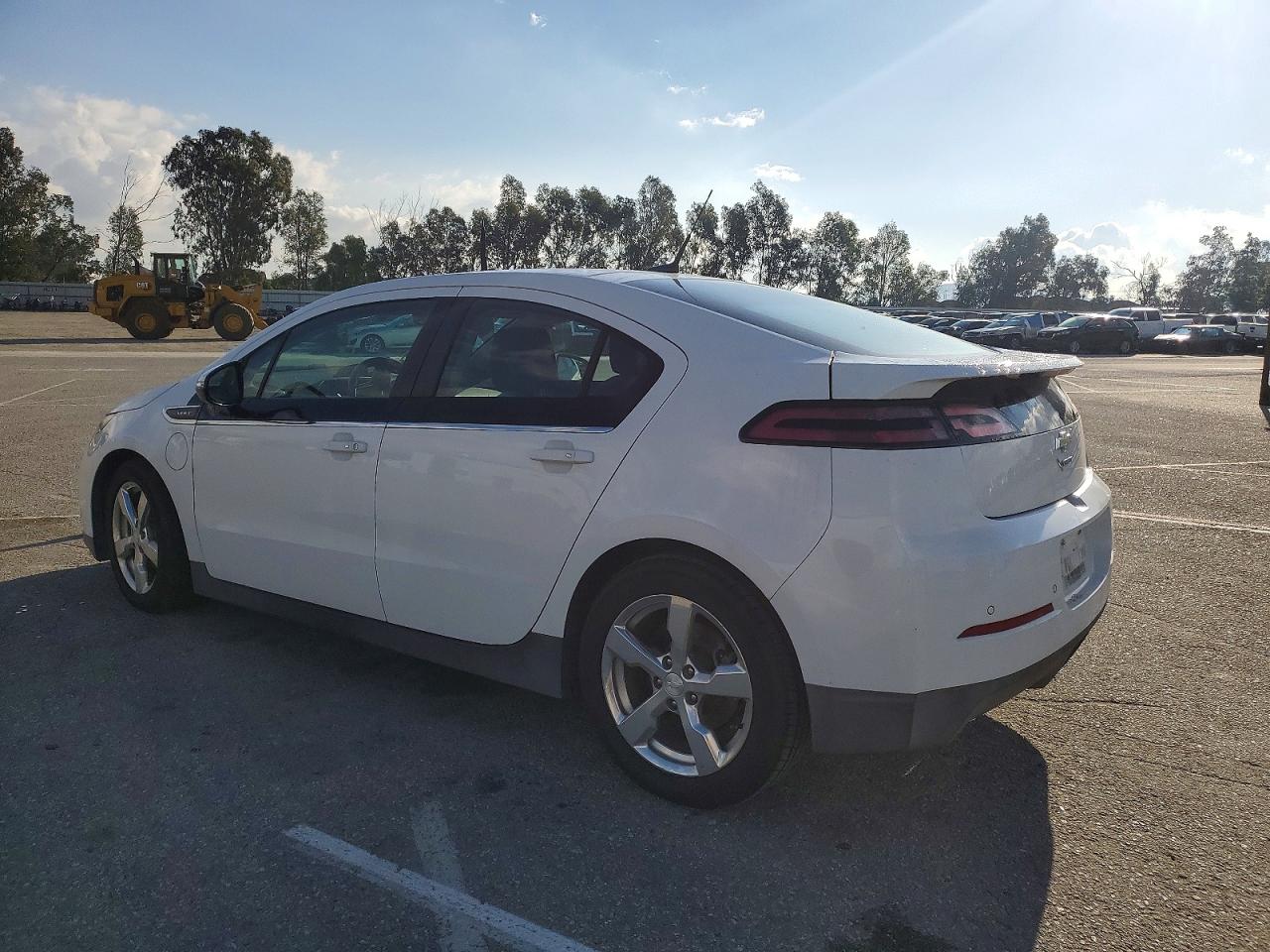 2013 CHEVROLET VOLT photo 2