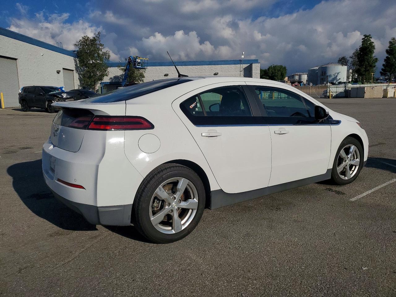 2013 CHEVROLET VOLT photo 3