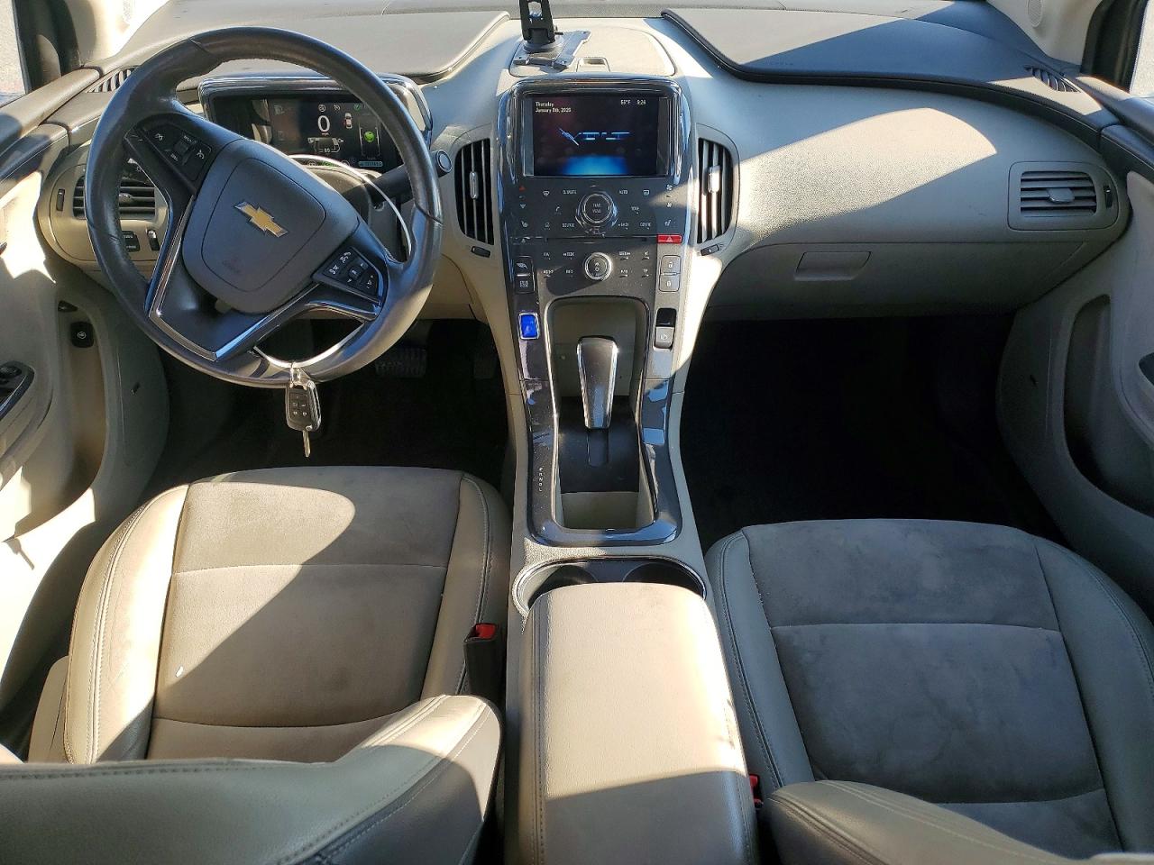 2013 CHEVROLET VOLT photo 8