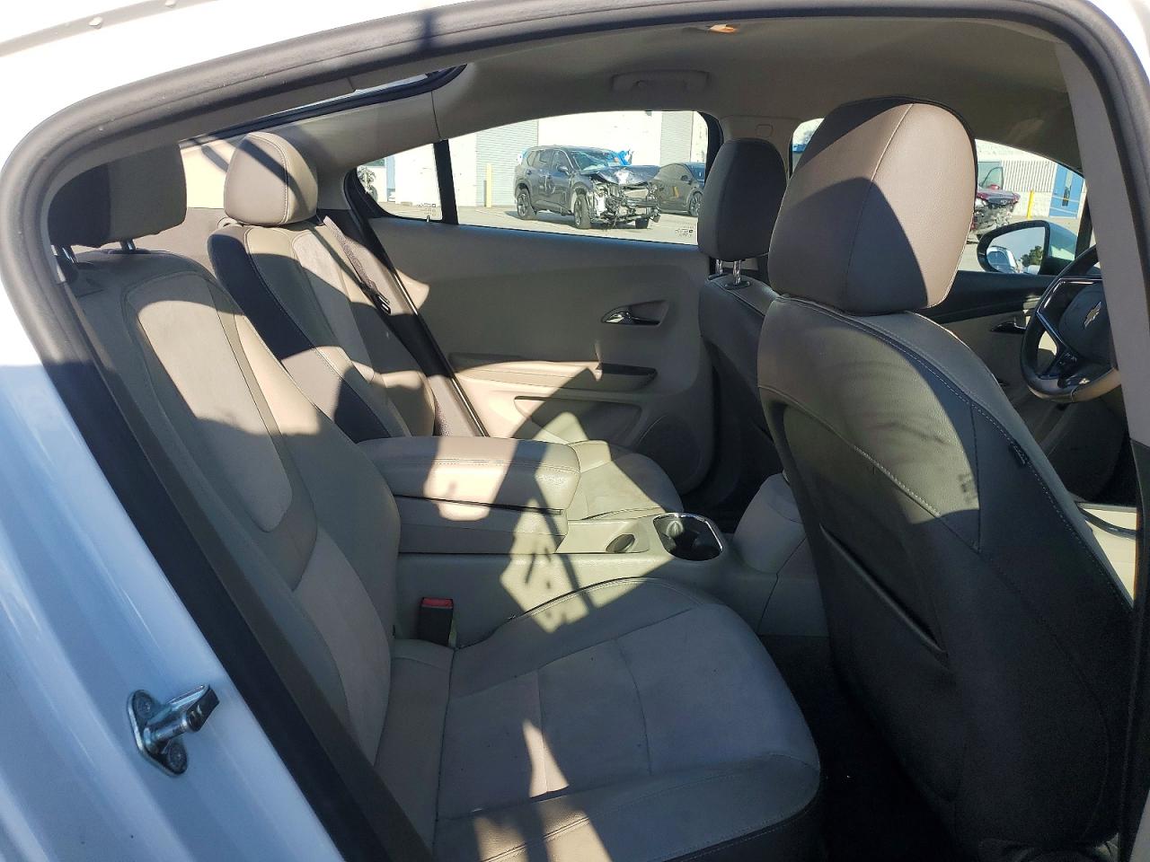 2013 CHEVROLET VOLT photo 10