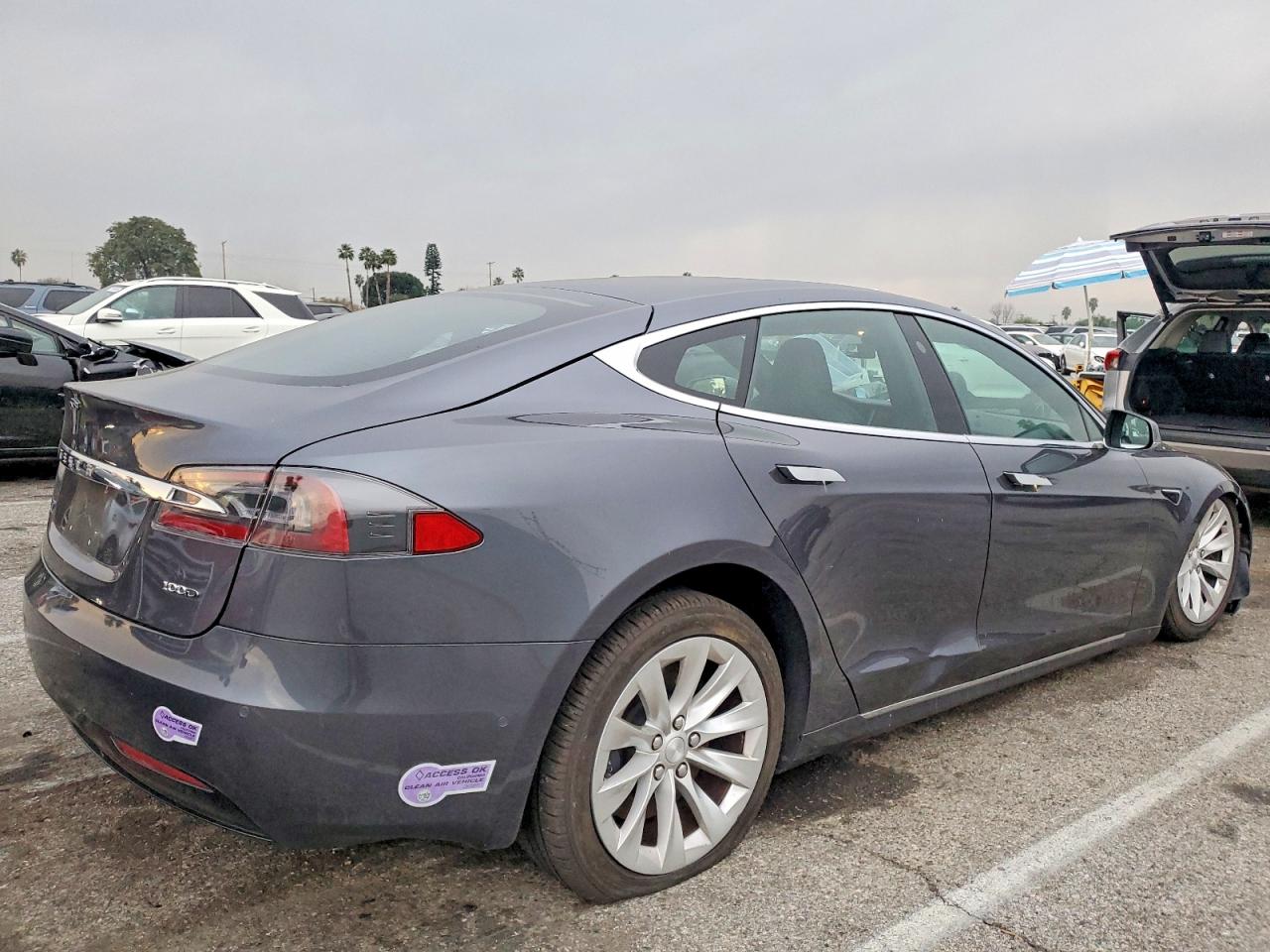 2018 TESLA MODEL S photo 3