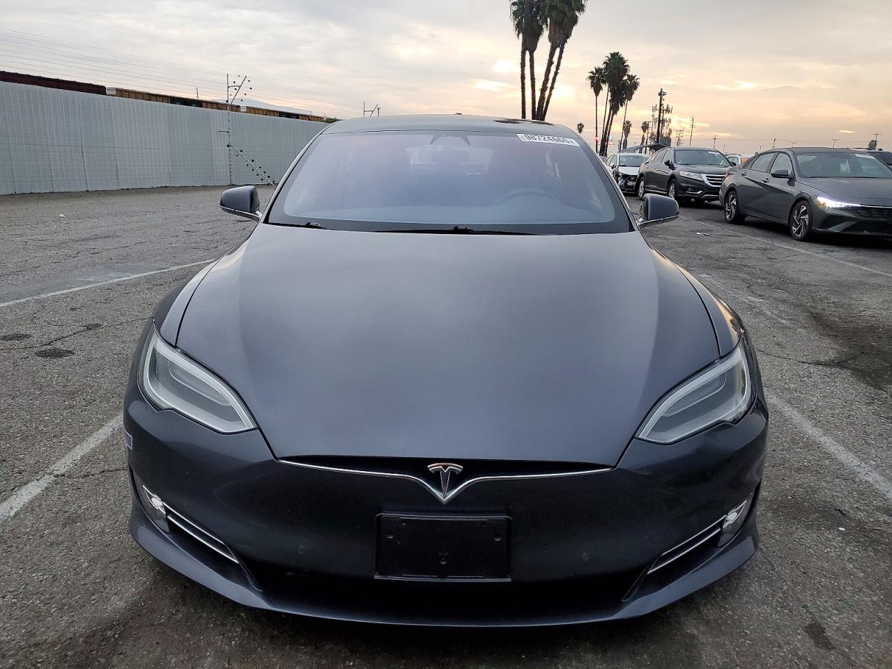 2018 TESLA MODEL S photo 5