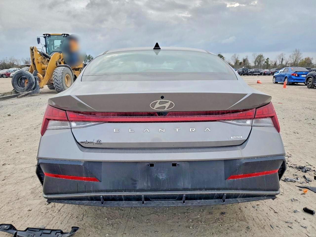 2025 HYUNDAI ELANTRA LIMITED photo 6