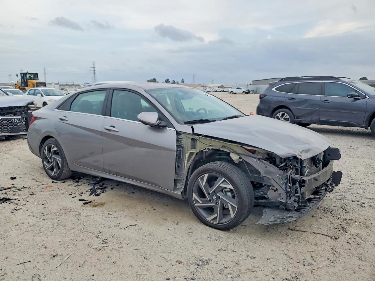2025 HYUNDAI ELANTRA LIMITED photo 4