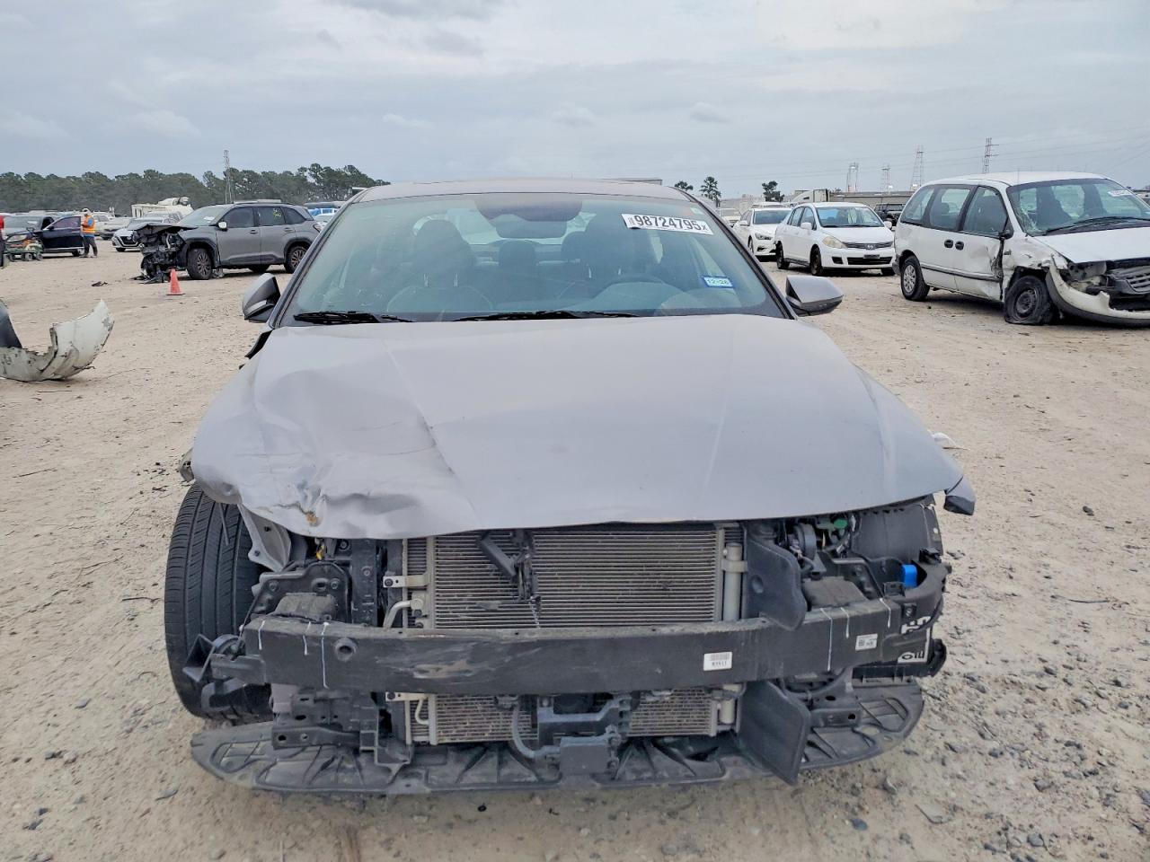 2025 HYUNDAI ELANTRA LIMITED photo 5