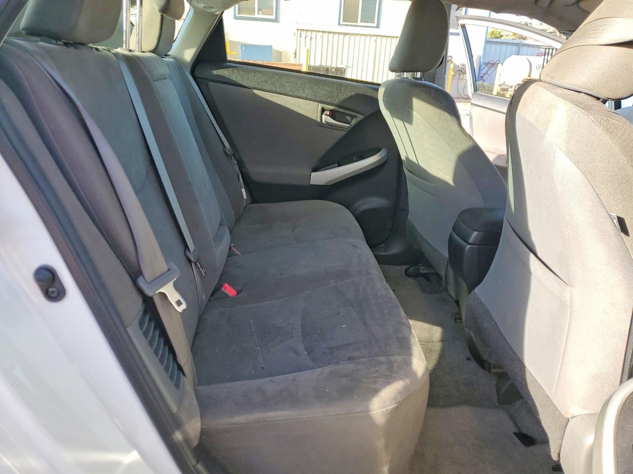 2015 TOYOTA PRIUS photo 10