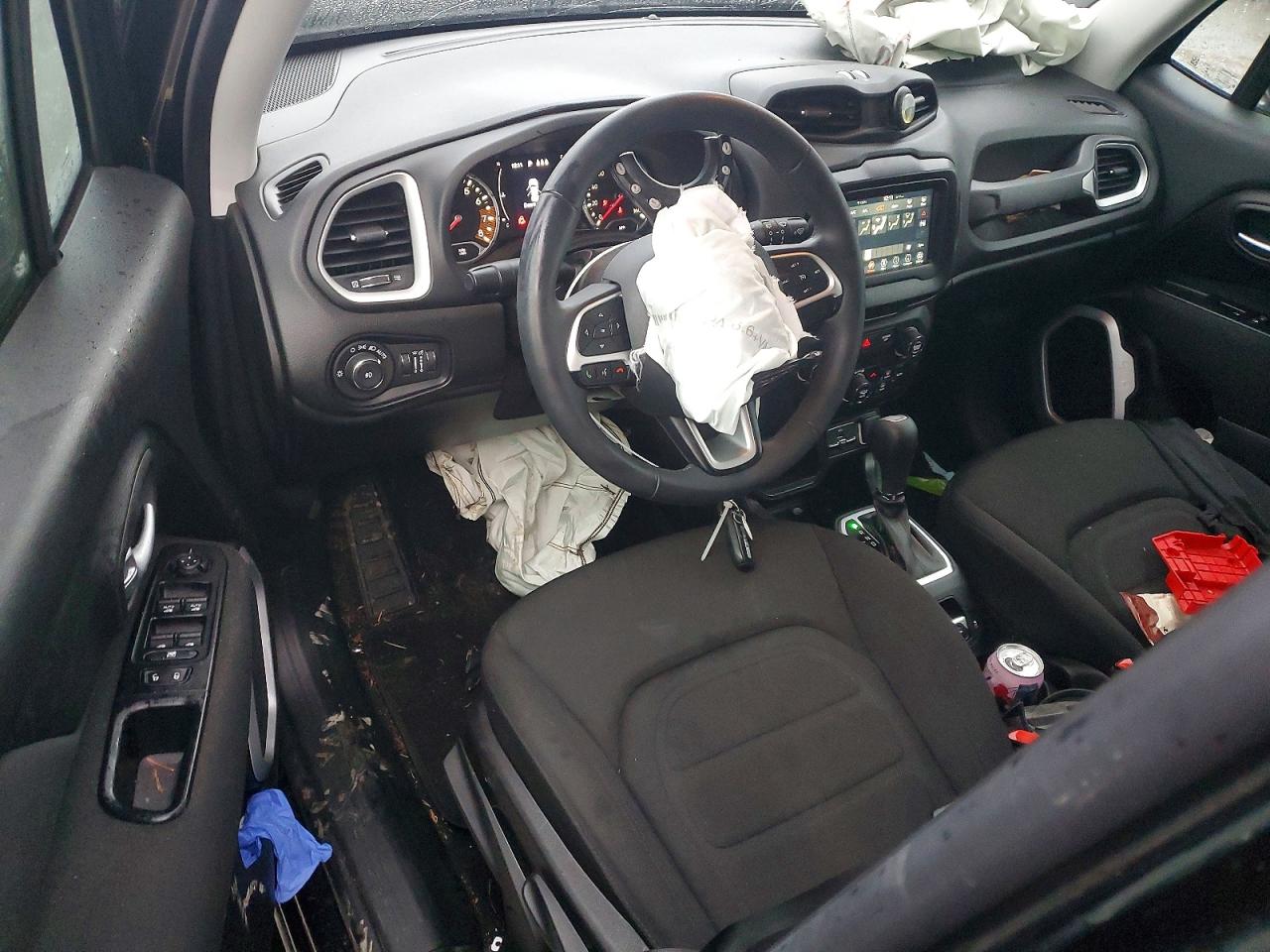 2019 JEEP RENEGADE LATITUDE photo 8